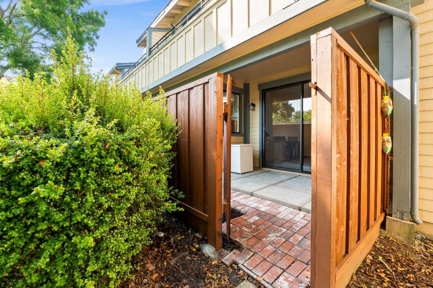 Detail Gallery Image 20 of 28 For 6043 Joaquin Murieta Ave #B,  Newark,  CA 94560 - 2 Beds | 1 Baths