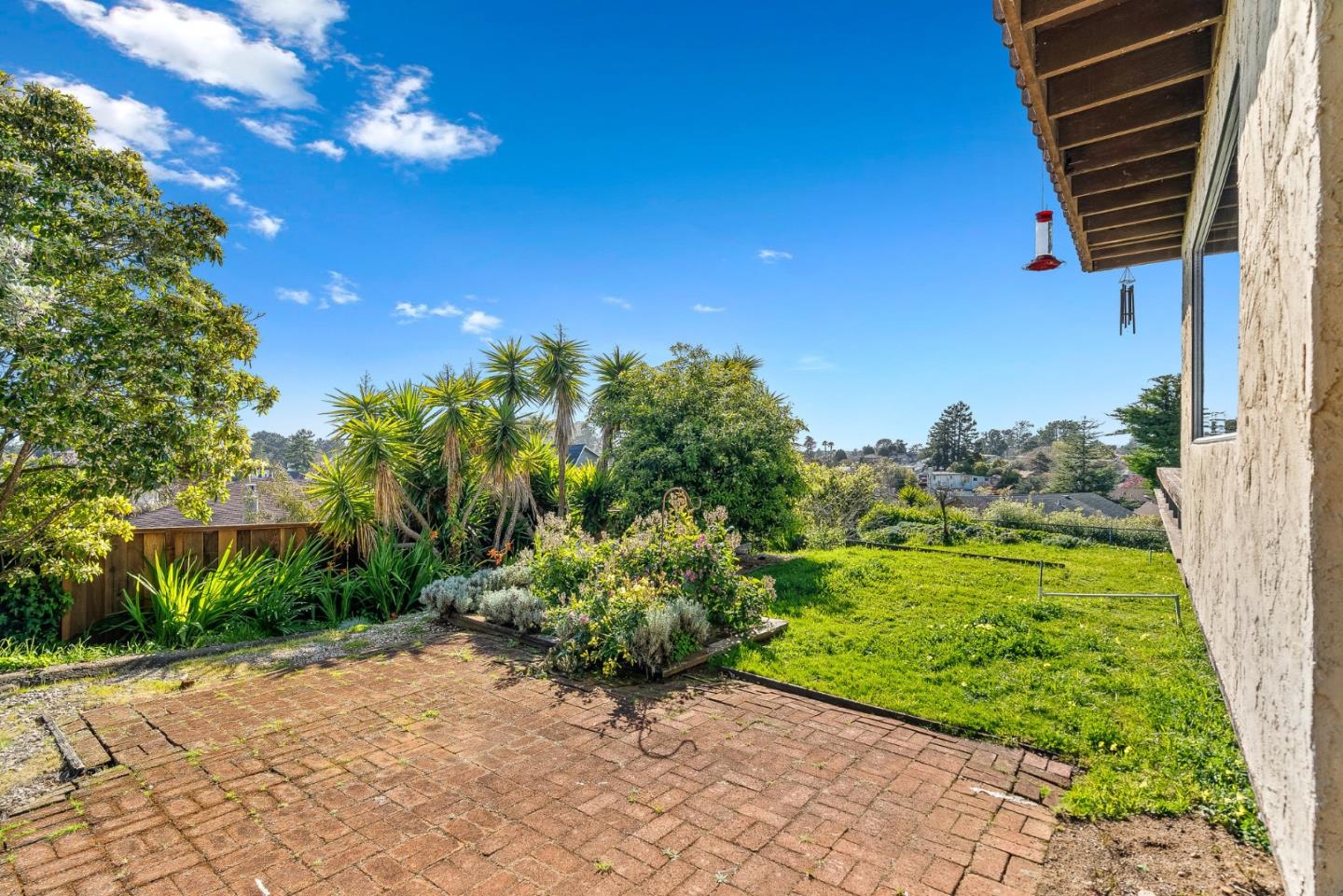 Detail Gallery Image 10 of 43 For 210 Thunderbird Dr, Aptos,  CA 95003 - 3 Beds | 2/1 Baths