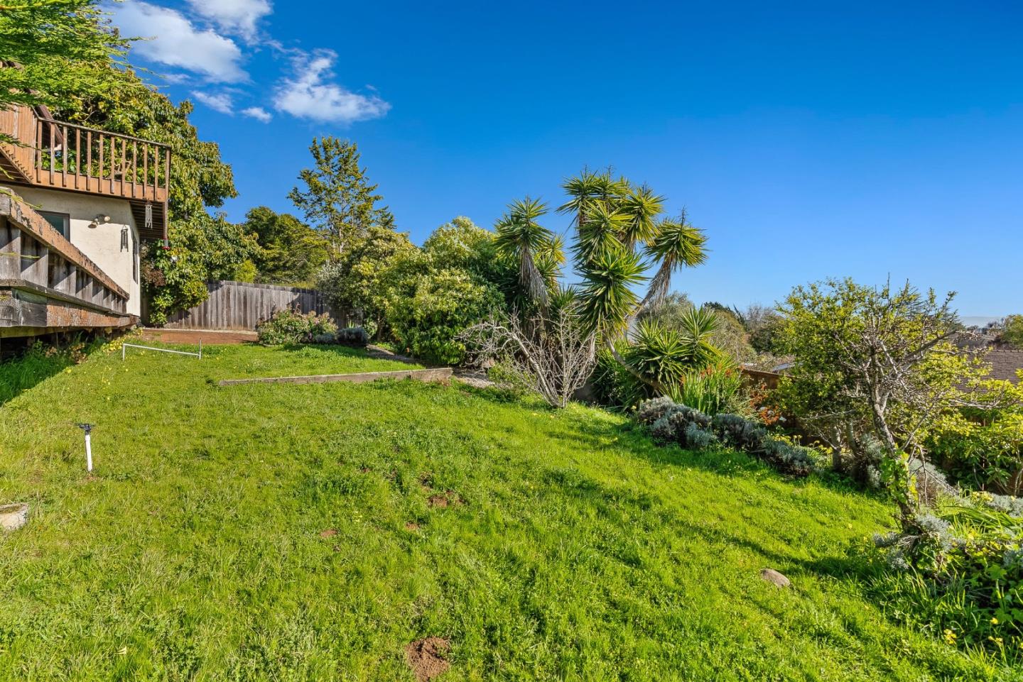 Detail Gallery Image 12 of 43 For 210 Thunderbird Dr, Aptos,  CA 95003 - 3 Beds | 2/1 Baths