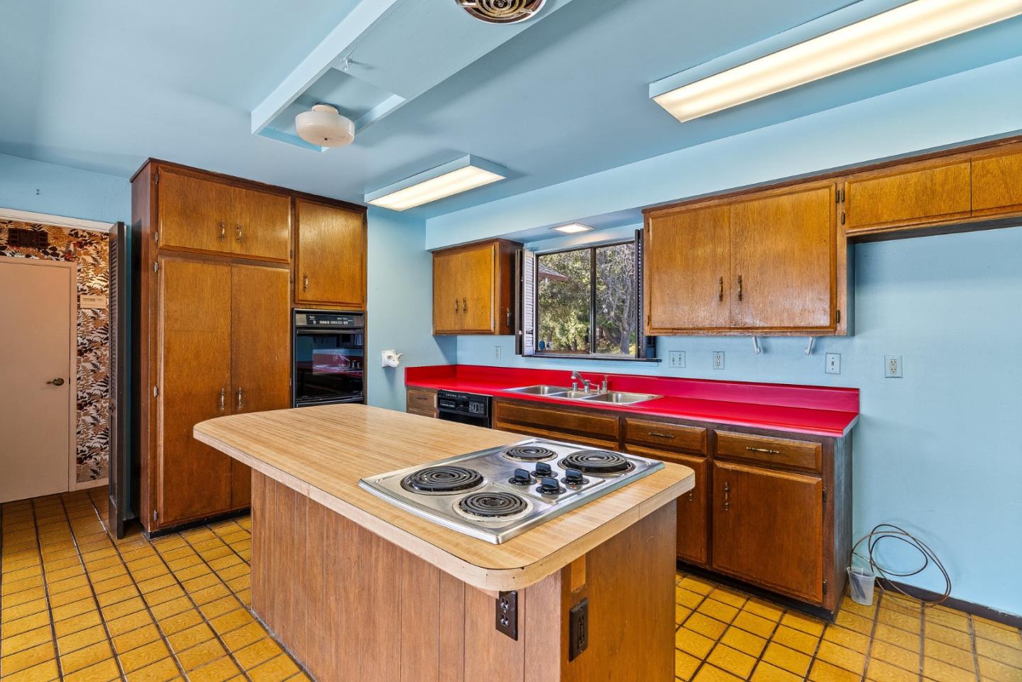 Detail Gallery Image 19 of 43 For 210 Thunderbird Dr, Aptos,  CA 95003 - 3 Beds | 2/1 Baths