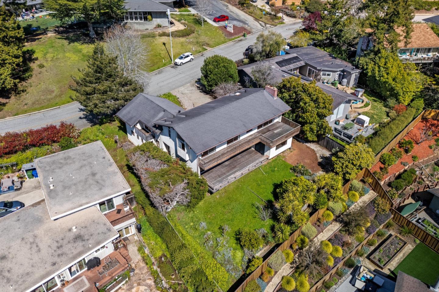 Detail Gallery Image 42 of 43 For 210 Thunderbird Dr, Aptos,  CA 95003 - 3 Beds | 2/1 Baths