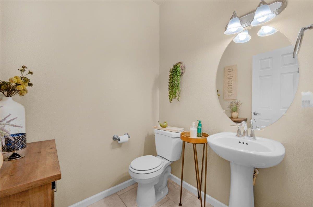 Detail Gallery Image 35 of 59 For 3982 Flint, Clovis,  CA 93619 - 3 Beds | 2/1 Baths