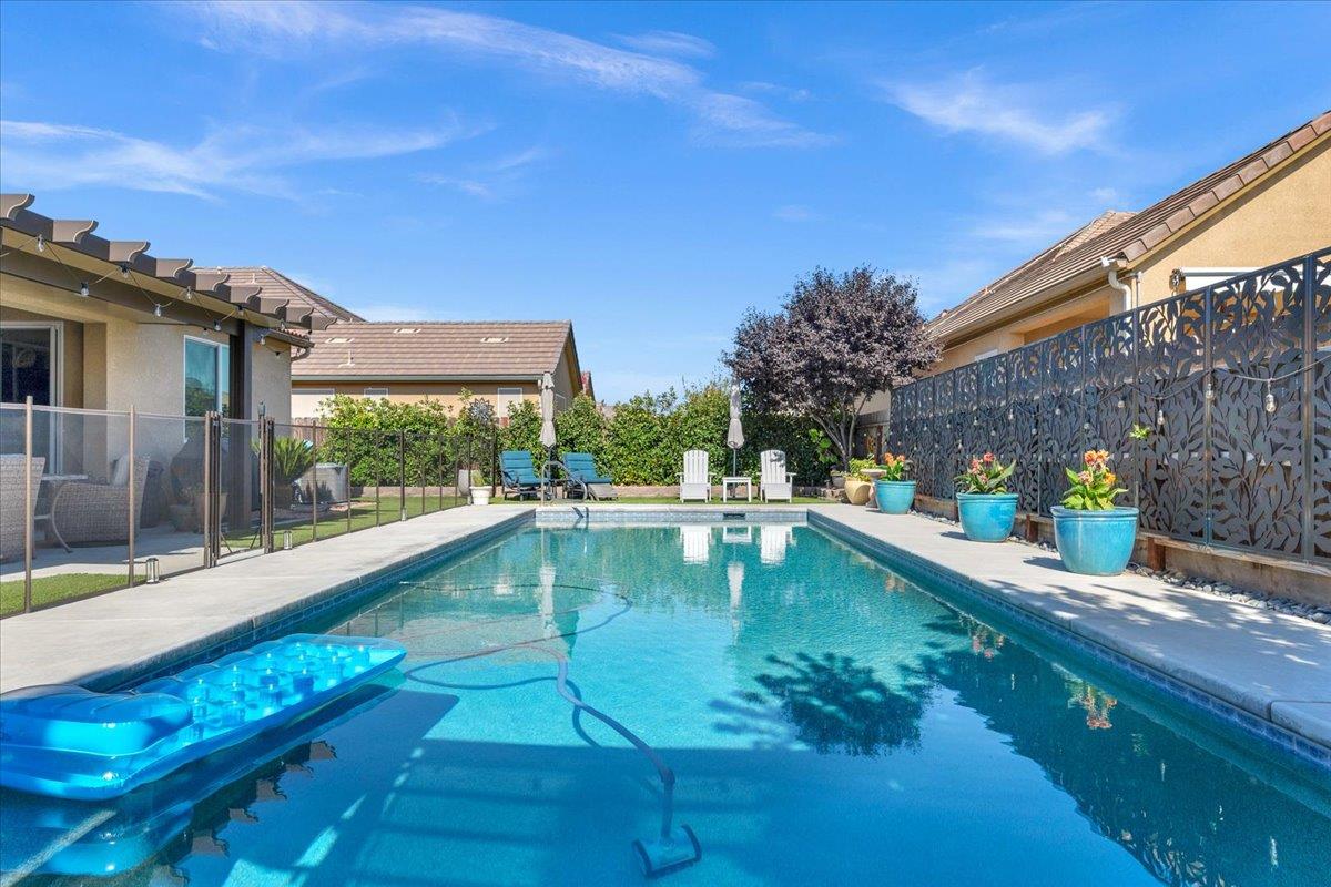 Detail Gallery Image 49 of 59 For 3982 Flint, Clovis,  CA 93619 - 3 Beds | 2/1 Baths