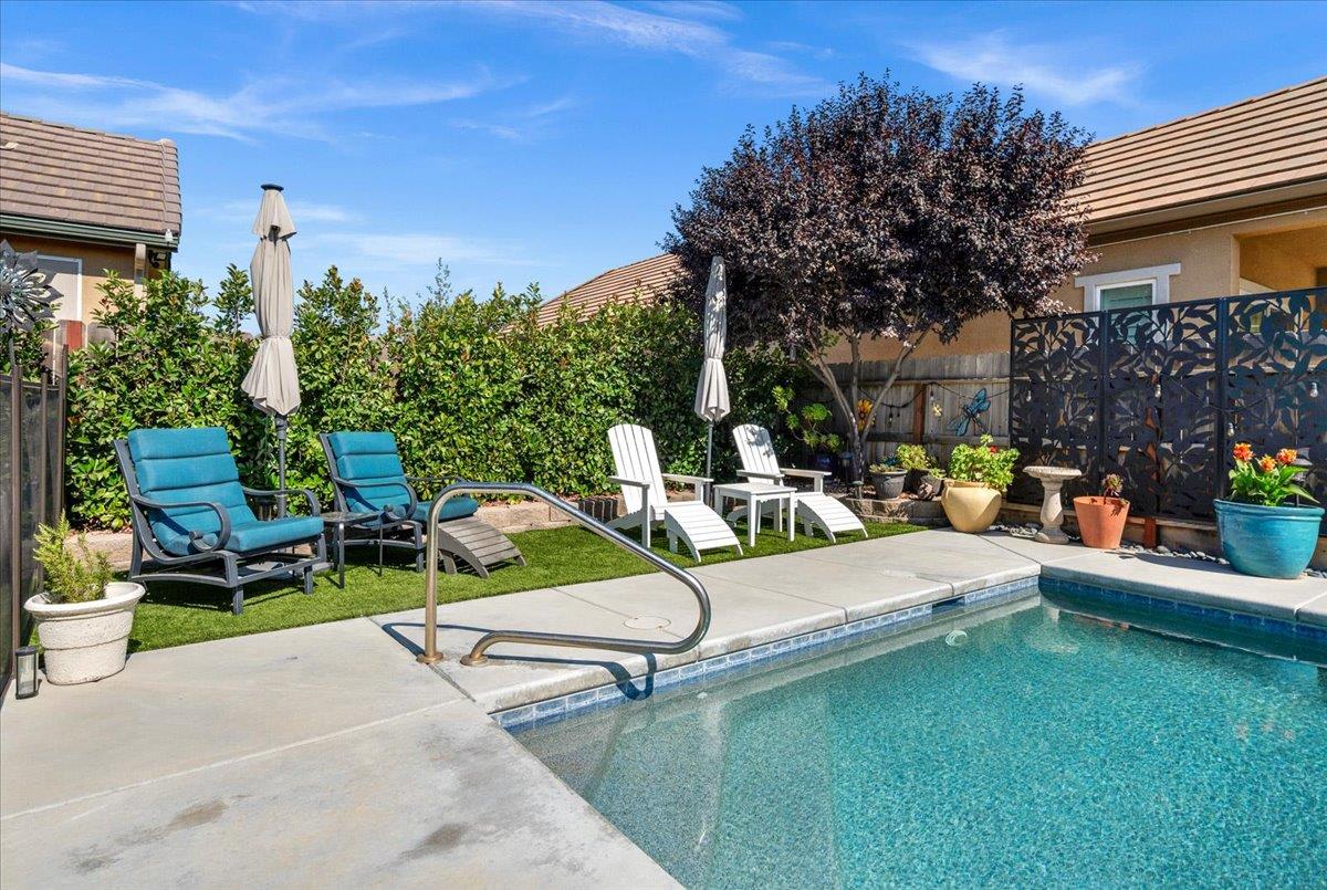 Detail Gallery Image 50 of 59 For 3982 Flint, Clovis,  CA 93619 - 3 Beds | 2/1 Baths