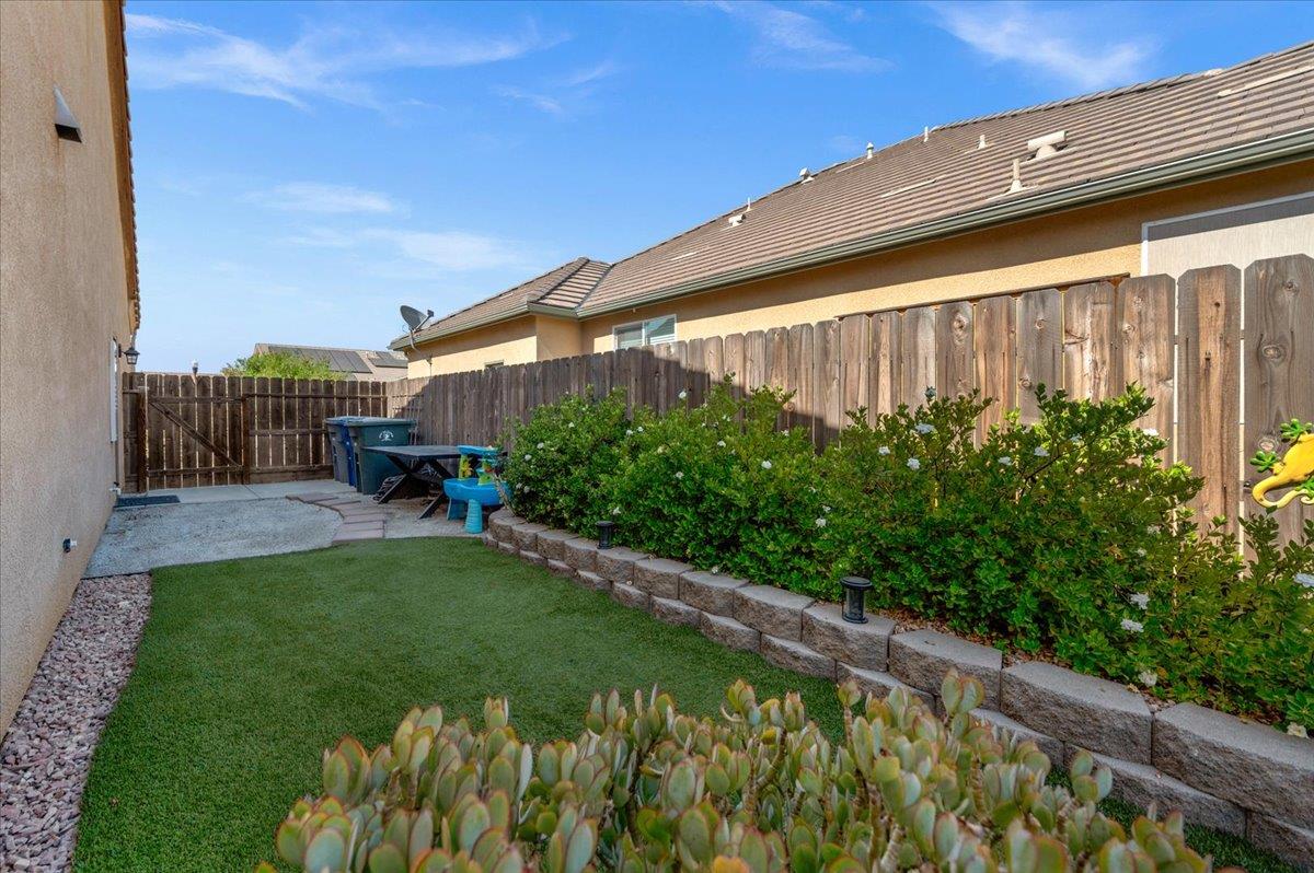 Detail Gallery Image 56 of 59 For 3982 Flint, Clovis,  CA 93619 - 3 Beds | 2/1 Baths