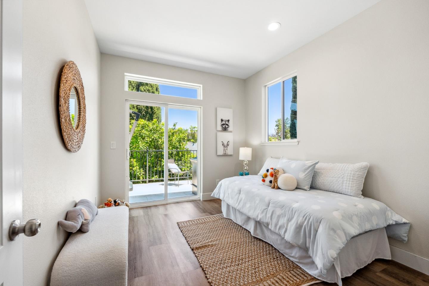 Detail Gallery Image 26 of 52 For 2054 Cranworth Cir, San Jose,  CA 95121 - 6 Beds | 3/1 Baths