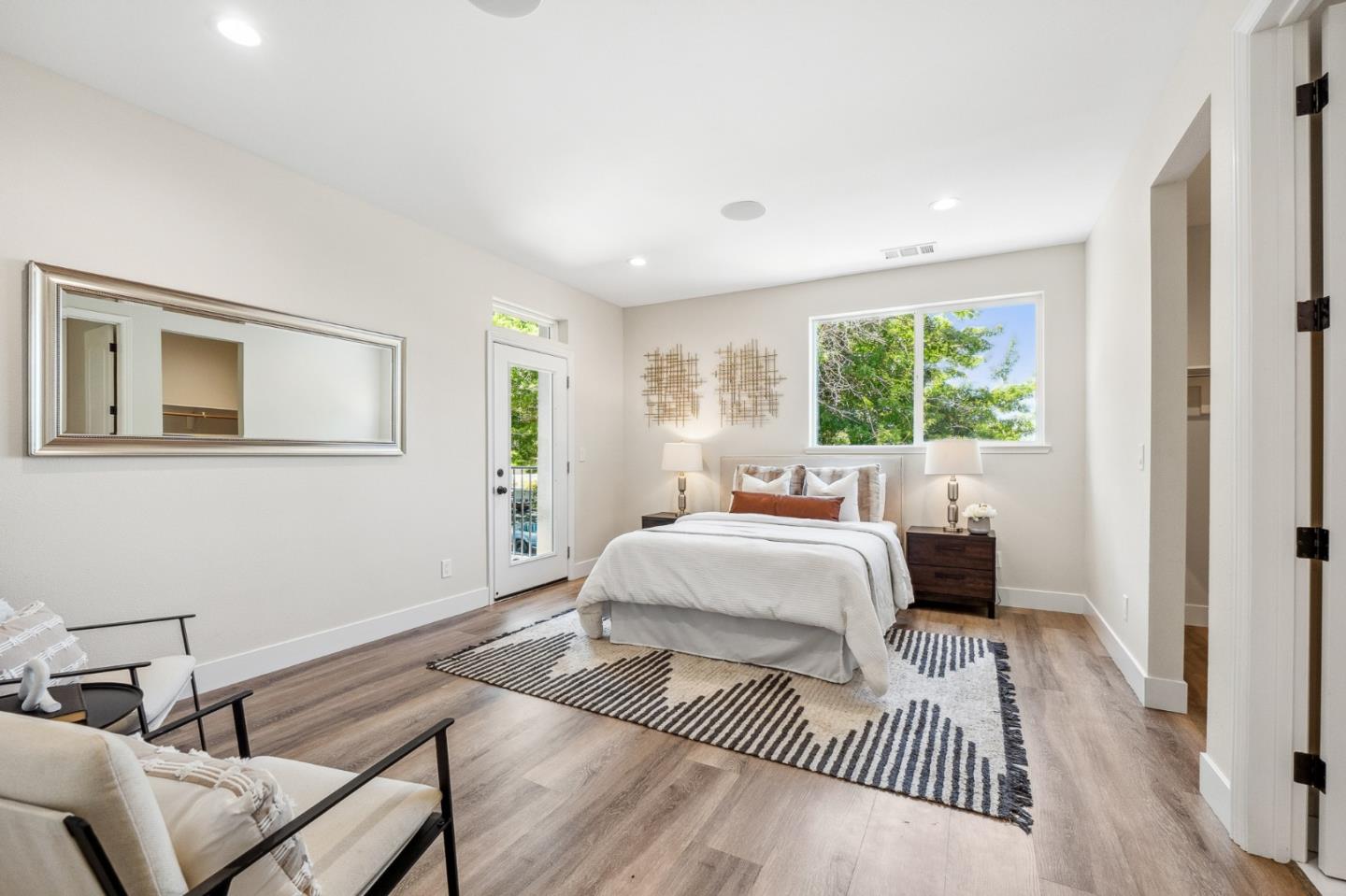 Detail Gallery Image 32 of 52 For 2054 Cranworth Cir, San Jose,  CA 95121 - 6 Beds | 3/1 Baths