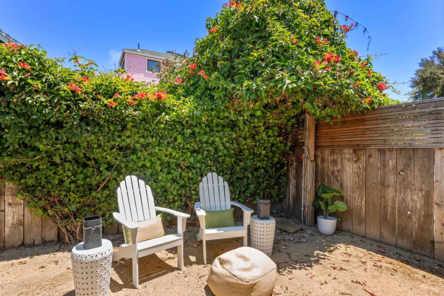 Detail Gallery Image 18 of 37 For 260 Walk Cir, Santa Cruz,  CA 95060 - 2 Beds | 1 Baths