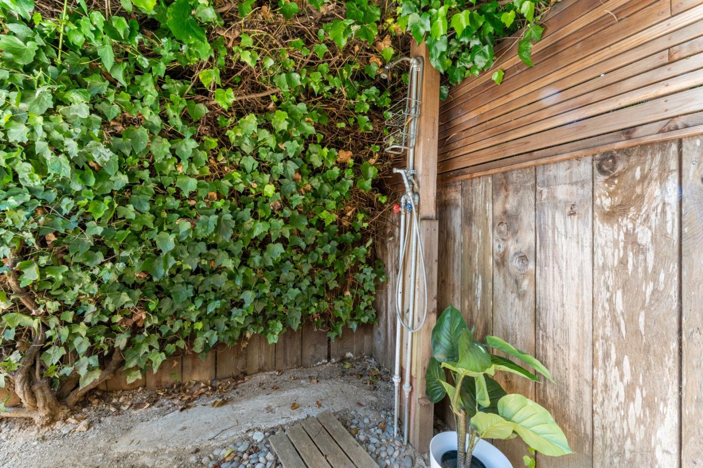 Detail Gallery Image 19 of 37 For 260 Walk Cir, Santa Cruz,  CA 95060 - 2 Beds | 1 Baths