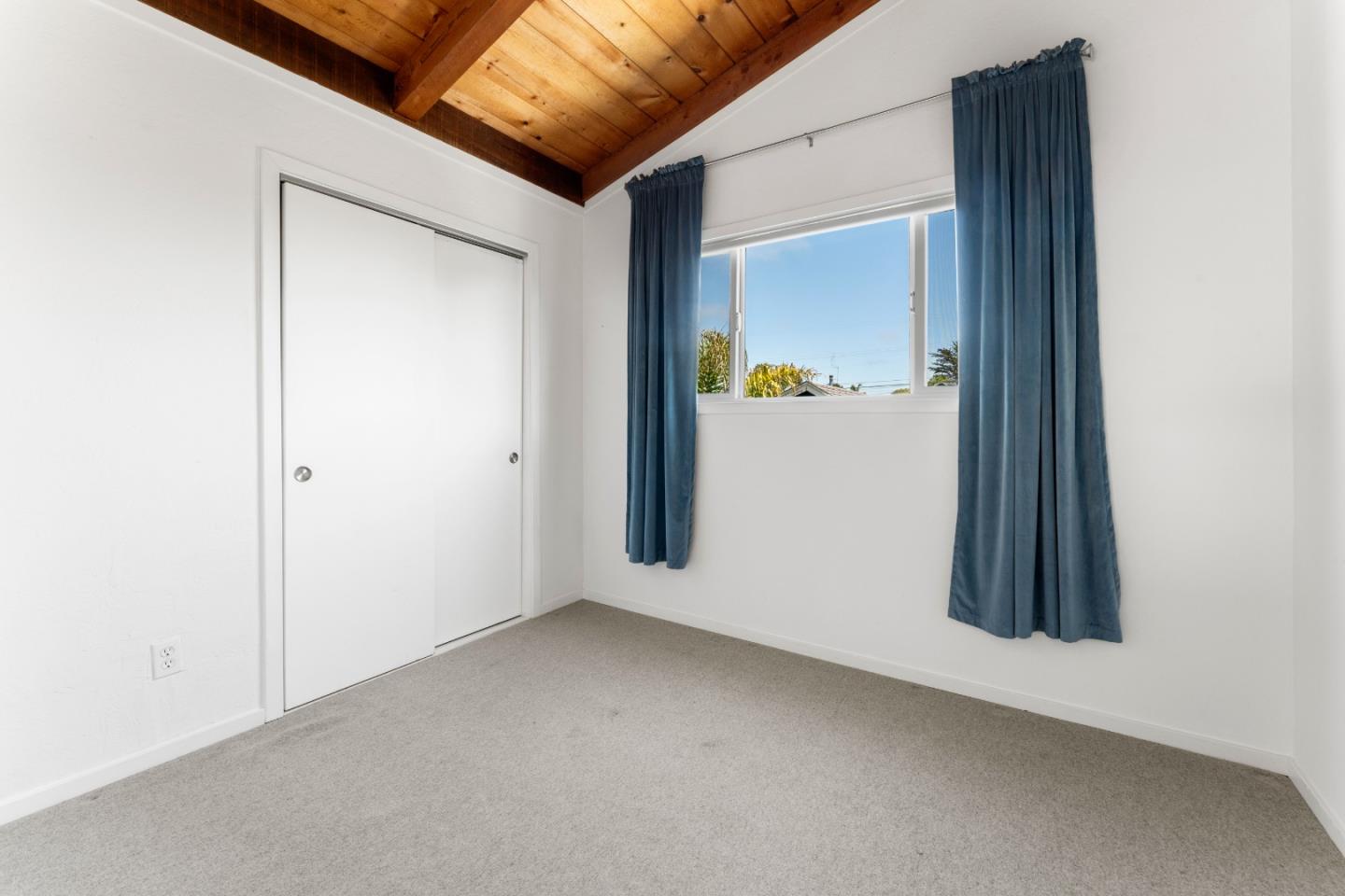 Detail Gallery Image 24 of 37 For 260 Walk Cir, Santa Cruz,  CA 95060 - 2 Beds | 1 Baths