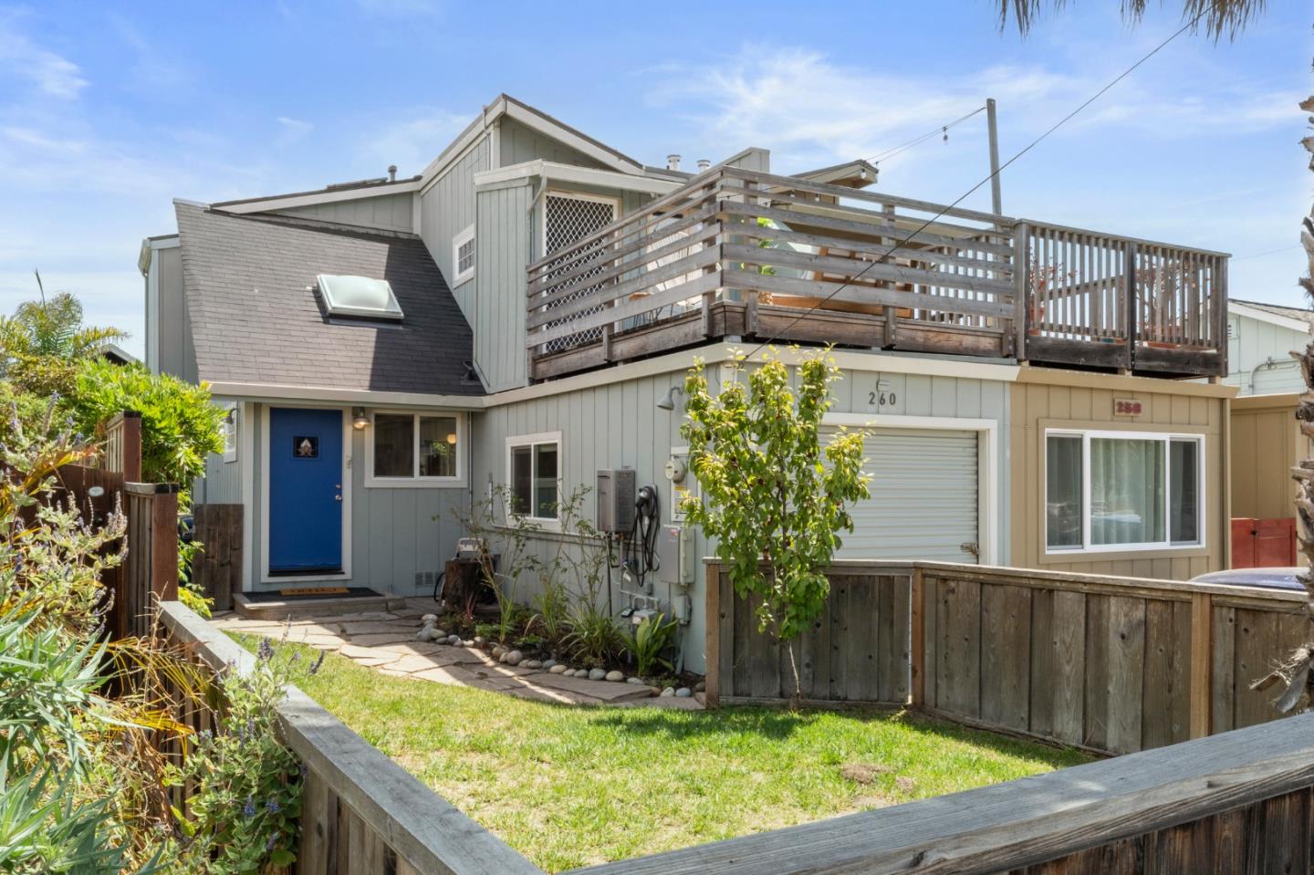 Detail Gallery Image 4 of 37 For 260 Walk Cir, Santa Cruz,  CA 95060 - 2 Beds | 1 Baths