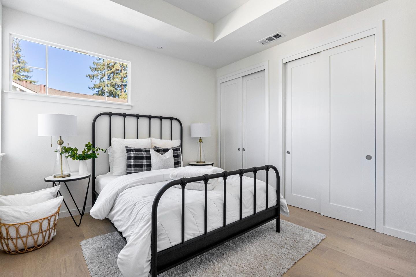 Detail Gallery Image 11 of 19 For 149 Flynn Ave, Mountain View,  CA 94043 - 3 Beds | 3/1 Baths