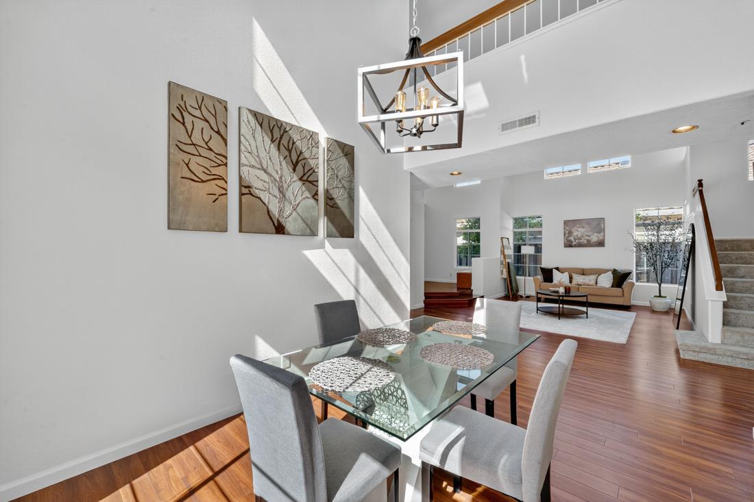 Detail Gallery Image 12 of 65 For 17671 Riverbend Rd, Salinas,  CA 93908 - 4 Beds | 3 Baths