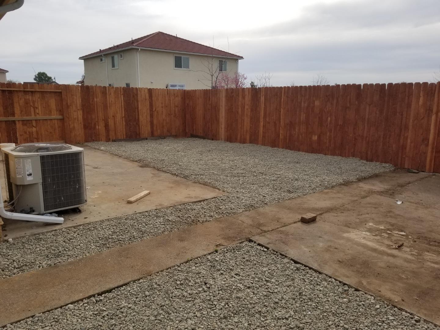 Detail Gallery Image 6 of 34 For 7440 38th Ave, Sacramento,  CA 95824 - 3 Beds | 1 Baths