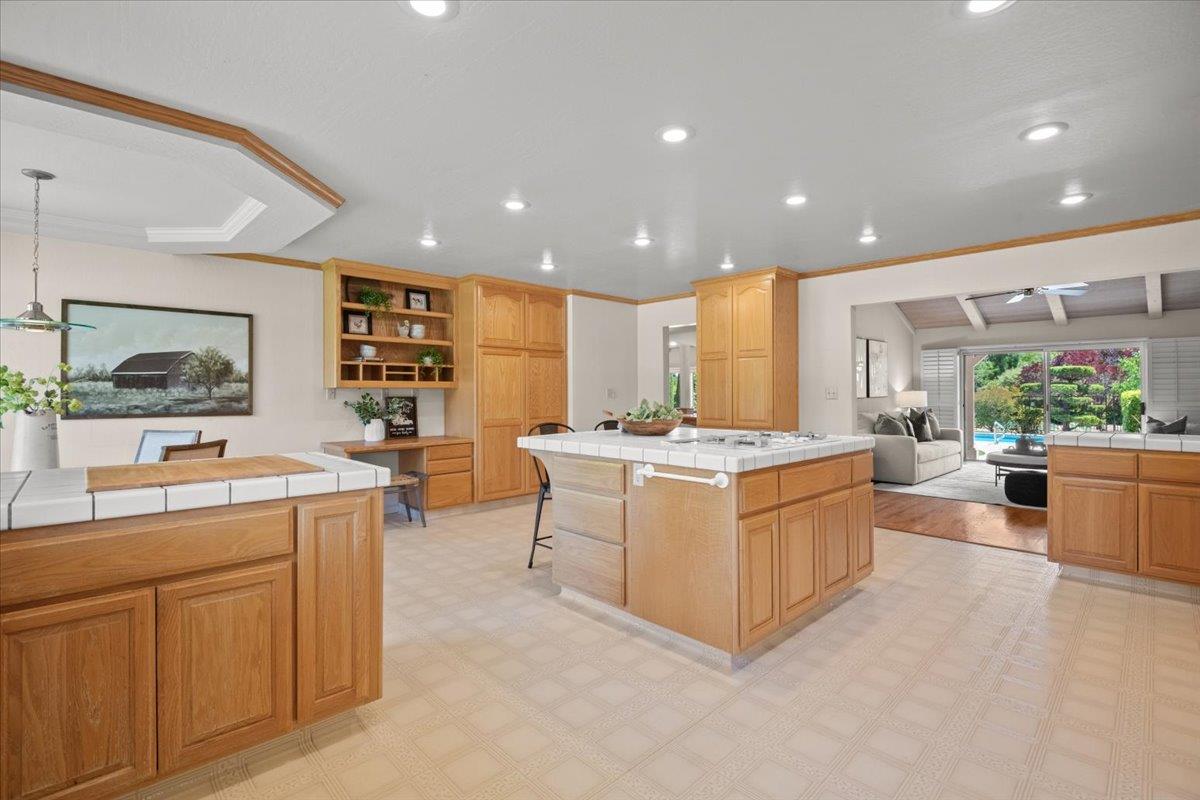 Detail Gallery Image 21 of 67 For 2130 Louis Holstrom Dr, Morgan Hill,  CA 95037 - 4 Beds | 2/1 Baths