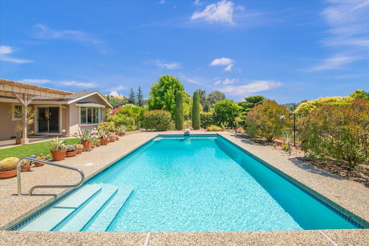 Detail Gallery Image 51 of 67 For 2130 Louis Holstrom Dr, Morgan Hill,  CA 95037 - 4 Beds | 2/1 Baths