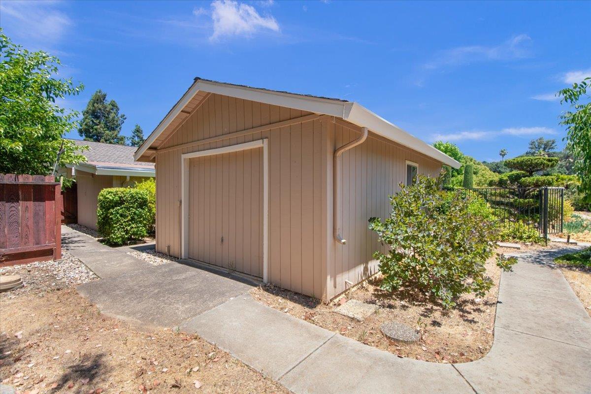 Detail Gallery Image 53 of 67 For 2130 Louis Holstrom Dr, Morgan Hill,  CA 95037 - 4 Beds | 2/1 Baths
