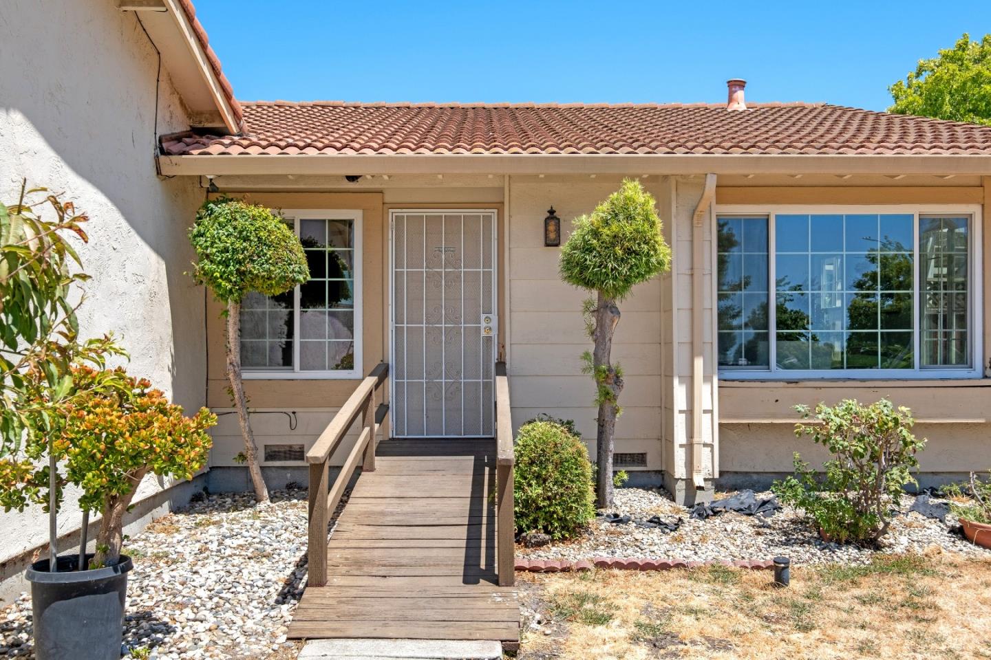 Detail Gallery Image 12 of 56 For 466 Prada Dr, Milpitas,  CA 95035 - 4 Beds | 2 Baths