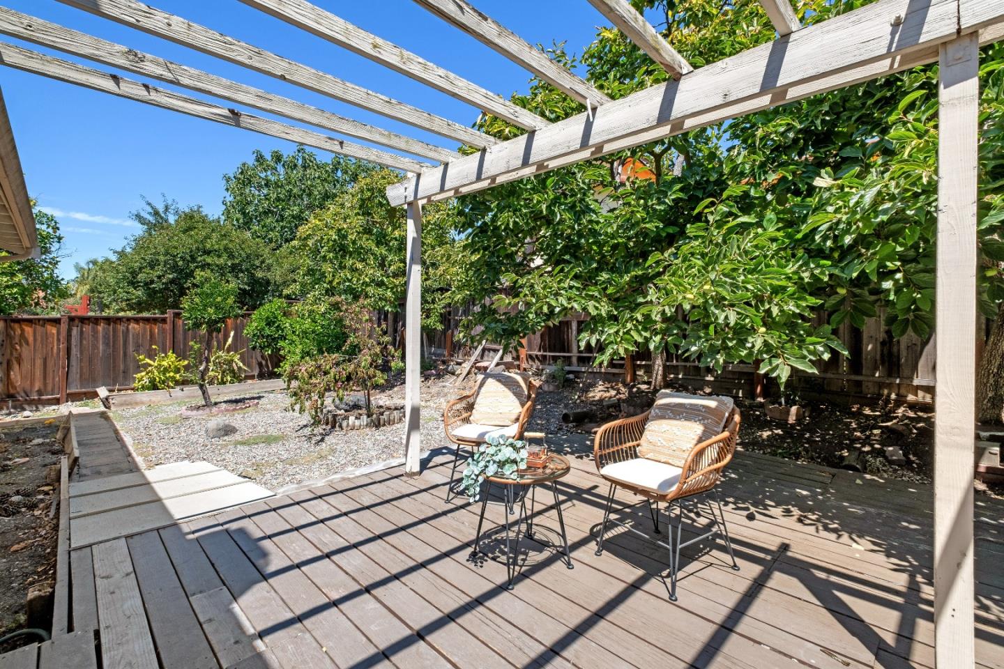Detail Gallery Image 6 of 56 For 466 Prada Dr, Milpitas,  CA 95035 - 4 Beds | 2 Baths