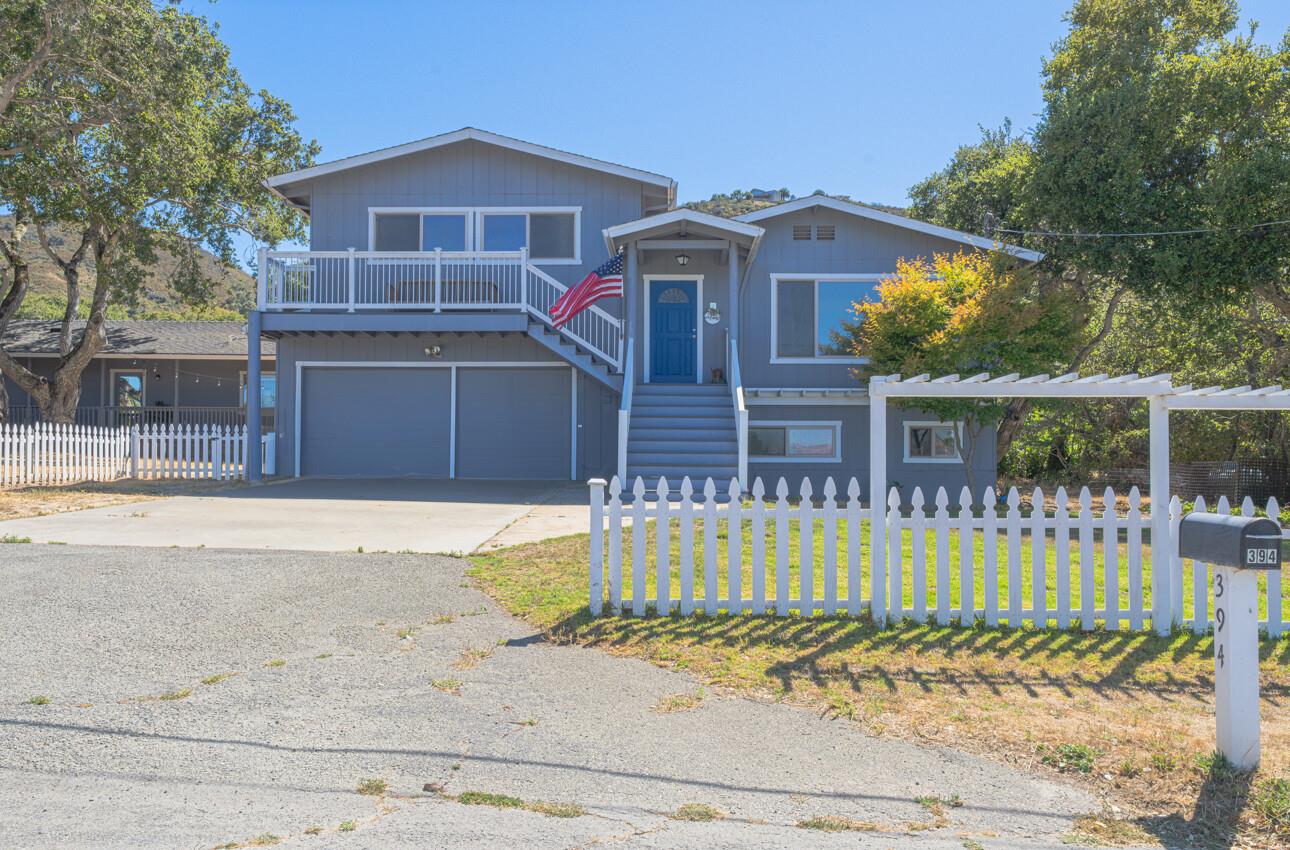 Detail Gallery Image 1 of 66 For 394 Mesa Rd, Salinas,  CA 93908 - 6 Beds | 4 Baths