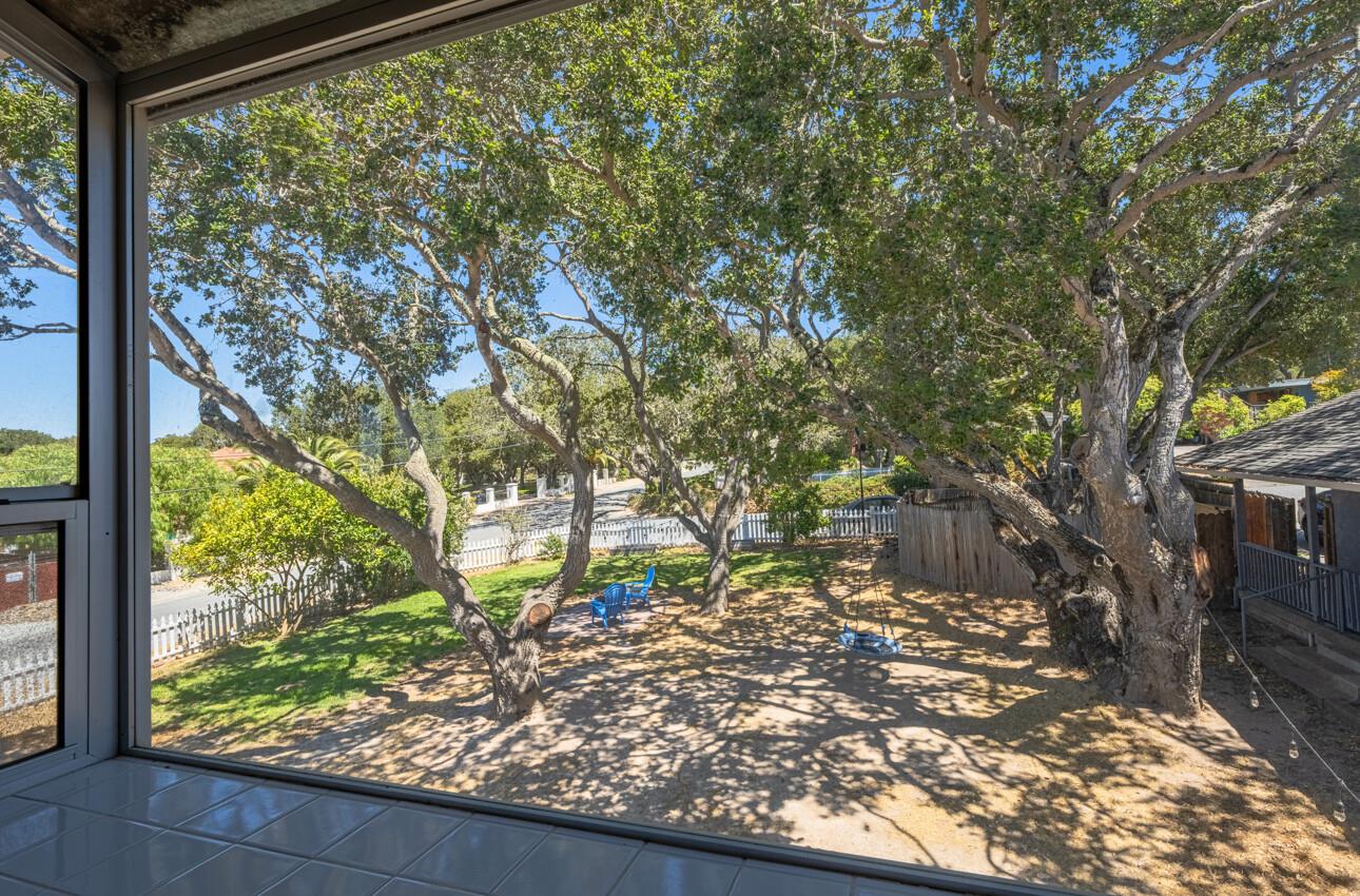 Detail Gallery Image 21 of 66 For 394 Mesa Rd, Salinas,  CA 93908 - 6 Beds | 4 Baths
