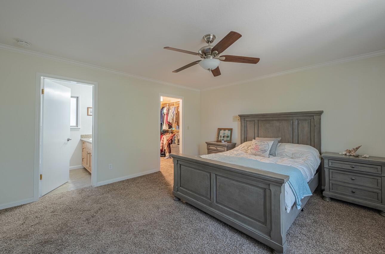 Detail Gallery Image 32 of 66 For 394 Mesa Rd, Salinas,  CA 93908 - 6 Beds | 4 Baths