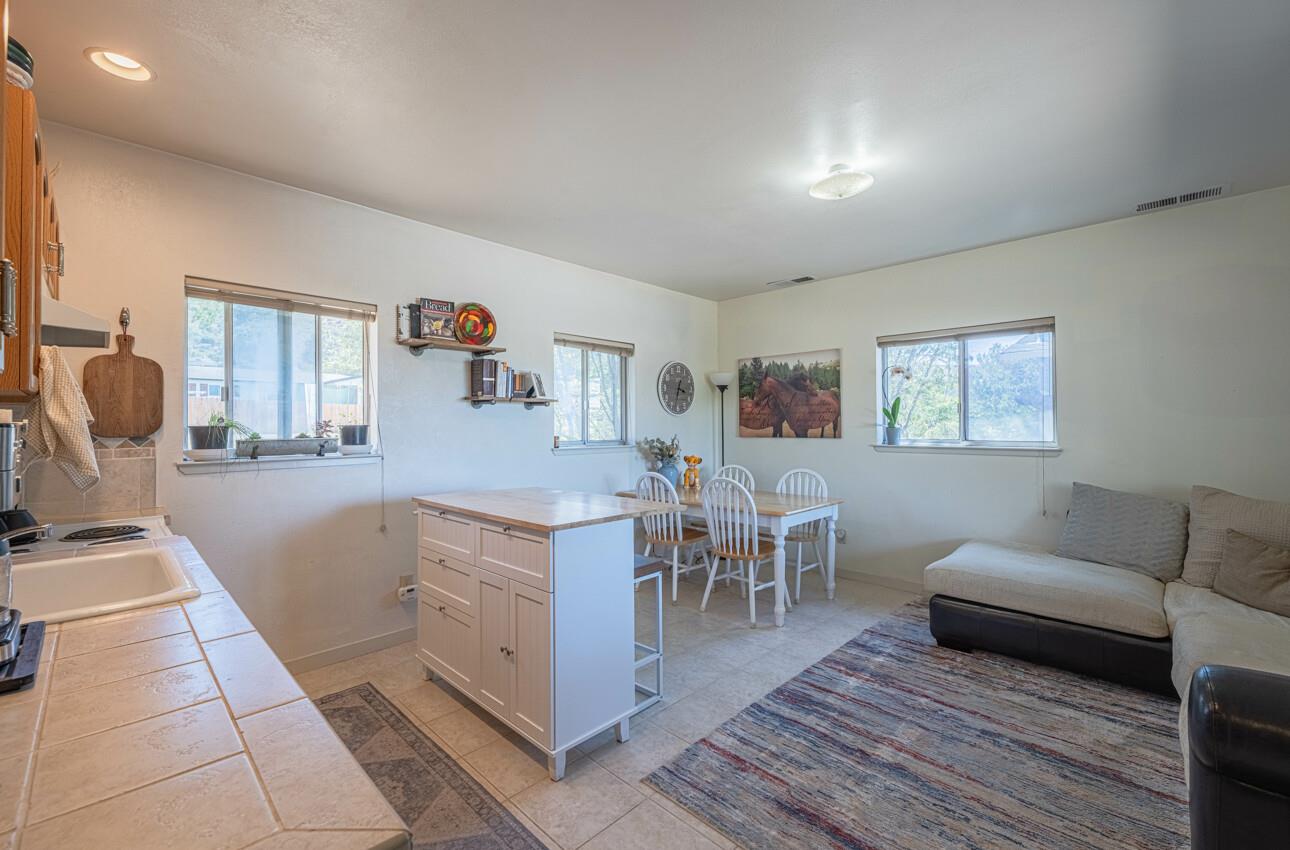 Detail Gallery Image 58 of 66 For 394 Mesa Rd, Salinas,  CA 93908 - 6 Beds | 4 Baths