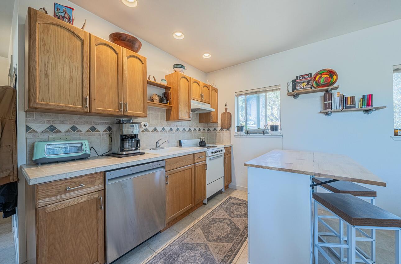 Detail Gallery Image 61 of 66 For 394 Mesa Rd, Salinas,  CA 93908 - 6 Beds | 4 Baths