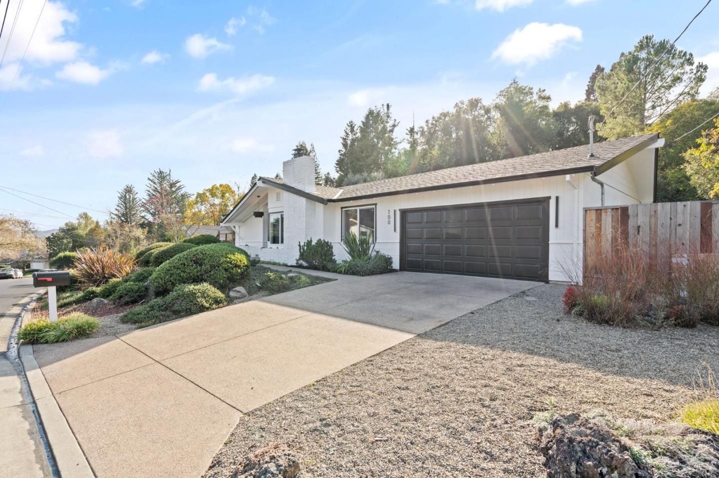 Detail Gallery Image 2 of 45 For 100 Hardie Dr, Moraga,  CA 94556 - 4 Beds | 2 Baths