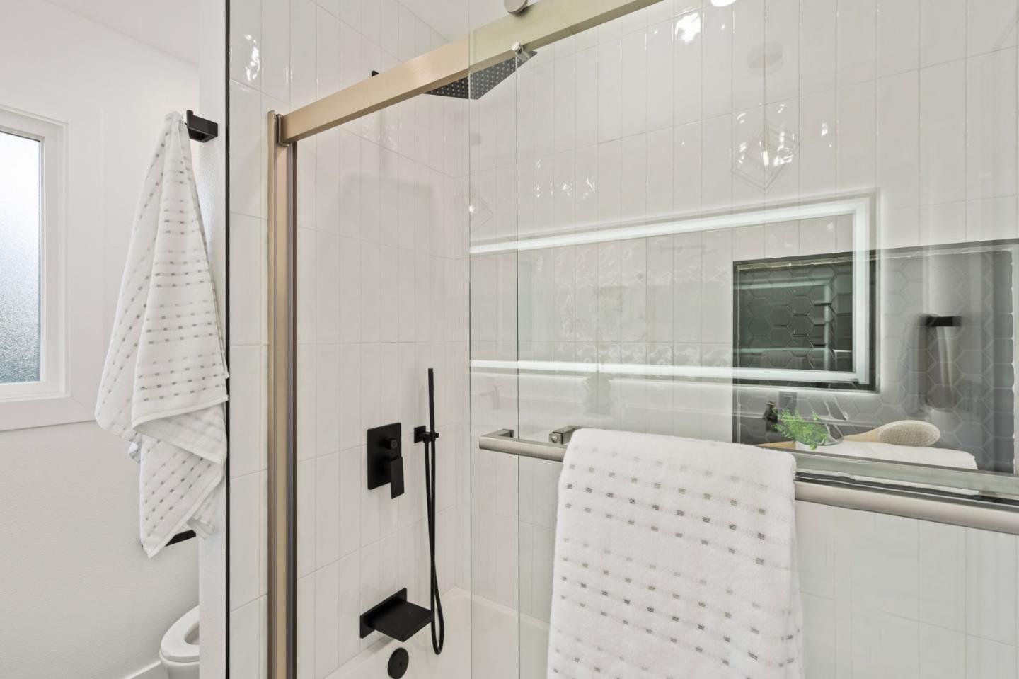 Detail Gallery Image 23 of 45 For 100 Hardie Dr, Moraga,  CA 94556 - 4 Beds | 2 Baths