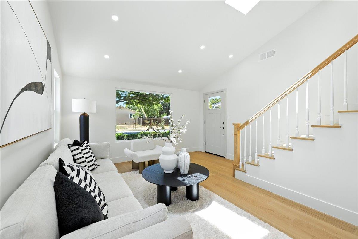 Detail Gallery Image 6 of 58 For 2286 Weston Dr, San Jose,  CA 95130 - 4 Beds | 3 Baths