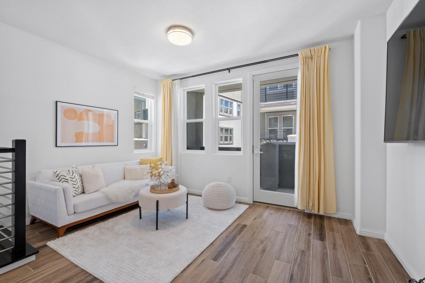 Detail Gallery Image 11 of 66 For 1452 Lavender Loop, Milpitas,  CA 95035 - 3 Beds | 2/1 Baths