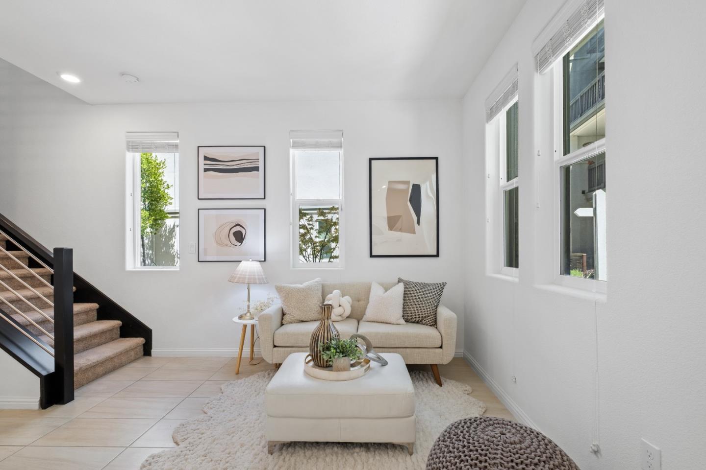 Detail Gallery Image 14 of 66 For 1452 Lavender Loop, Milpitas,  CA 95035 - 3 Beds | 2/1 Baths