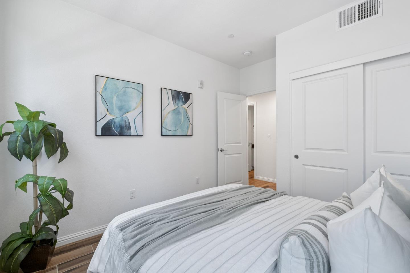 Detail Gallery Image 35 of 66 For 1452 Lavender Loop, Milpitas,  CA 95035 - 3 Beds | 2/1 Baths