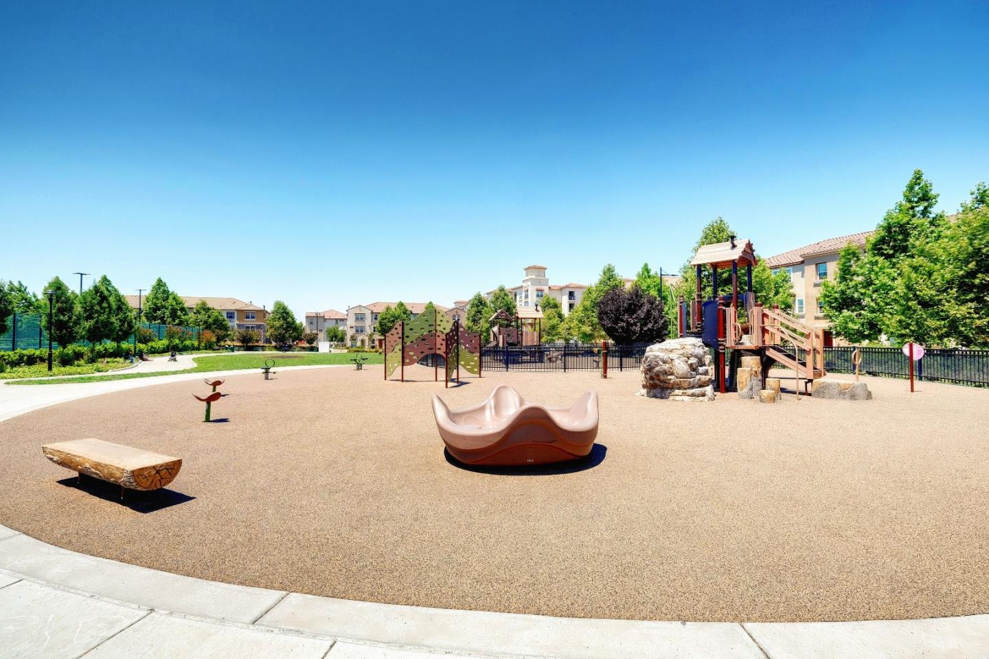 Detail Gallery Image 48 of 66 For 1452 Lavender Loop, Milpitas,  CA 95035 - 3 Beds | 2/1 Baths