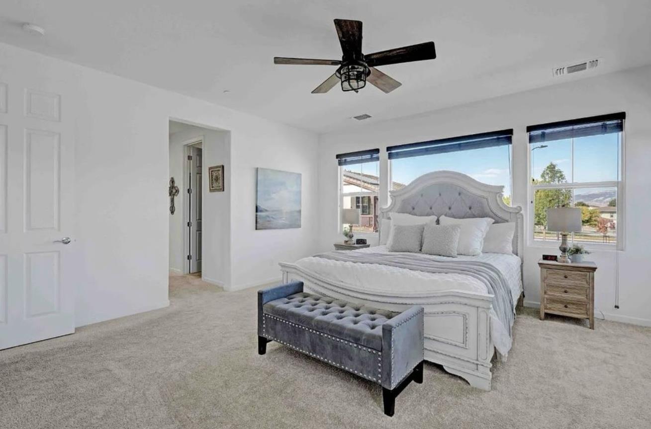 Detail Gallery Image 4 of 5 For 1061 Viognier Way, Gilroy,  CA 95020 - 3 Beds | 2/1 Baths