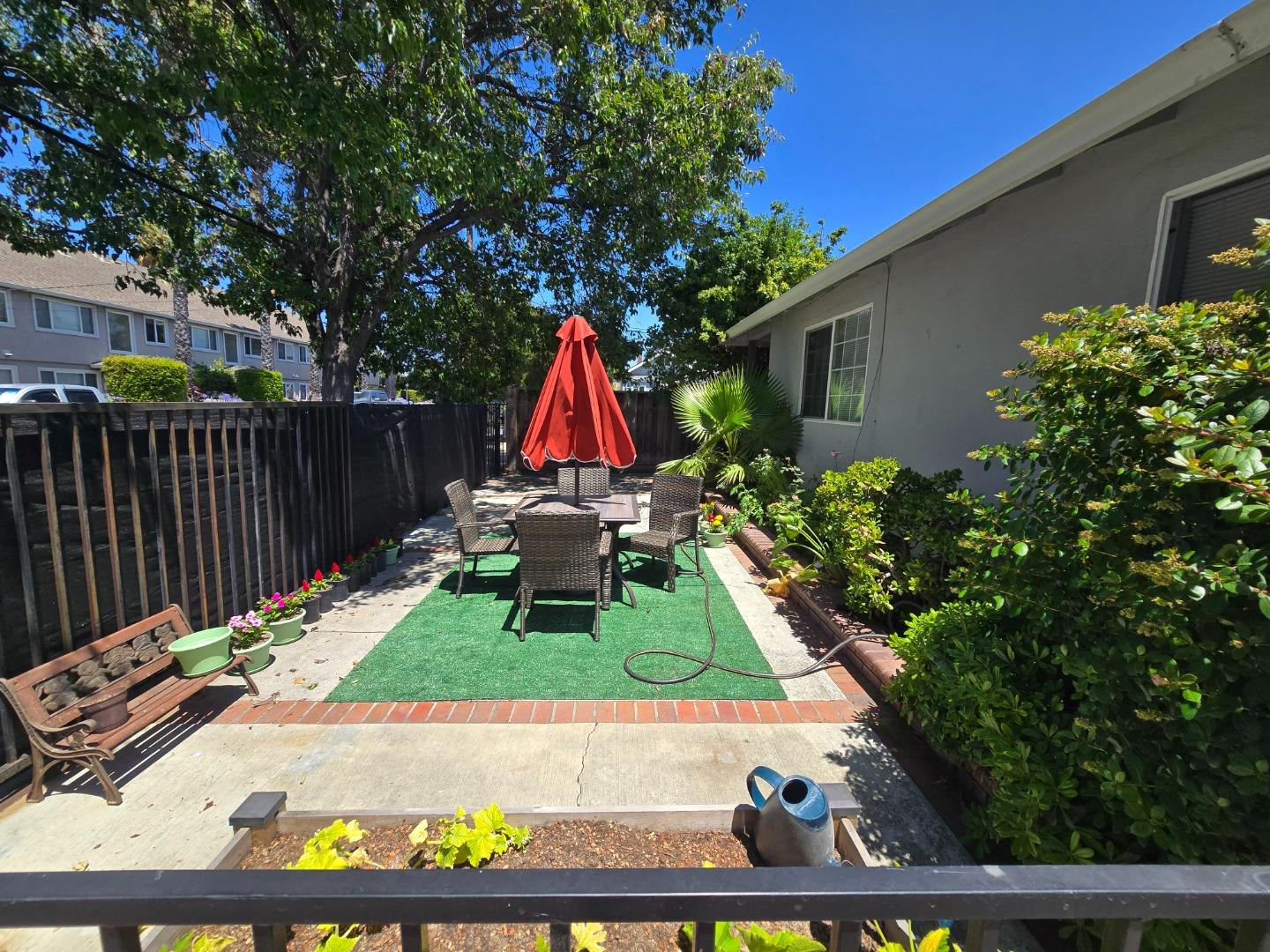 Detail Gallery Image 3 of 5 For 1154-1156 Civic Center Dr, Santa Clara,  CA 95050 - – Beds | – Baths