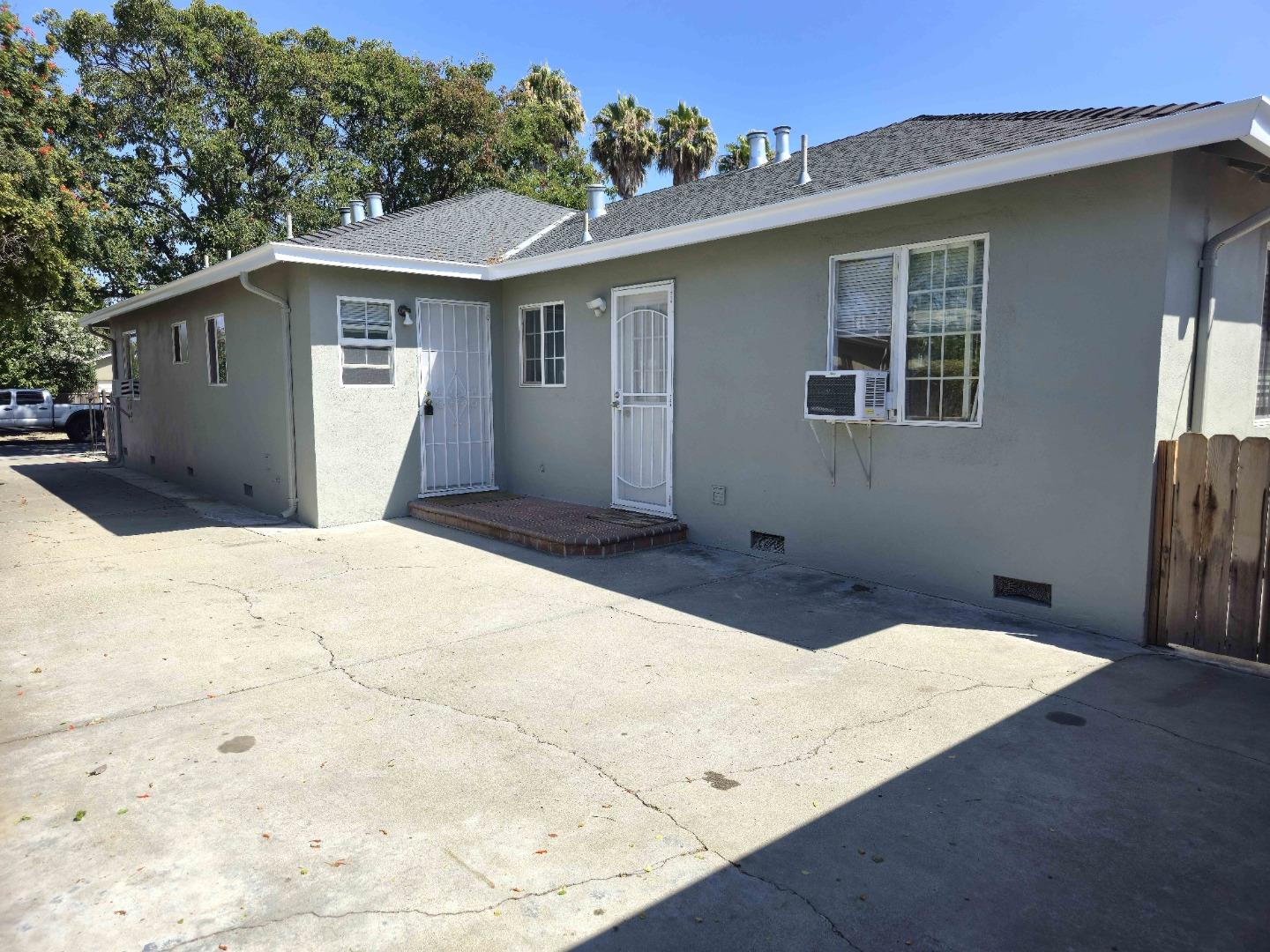 Detail Gallery Image 8 of 25 For 1154-1156 Civic Center Dr, Santa Clara,  CA 95050 - – Beds | – Baths