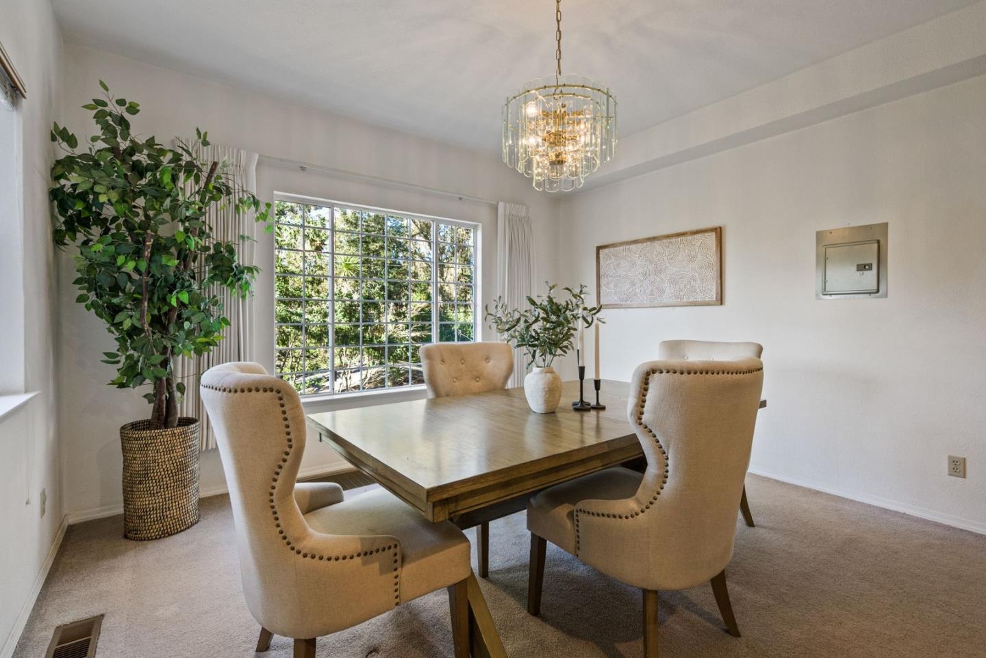 Detail Gallery Image 11 of 40 For 1910 Arrowhead Dr, Oakland,  CA 94611 - 3 Beds | 2 Baths