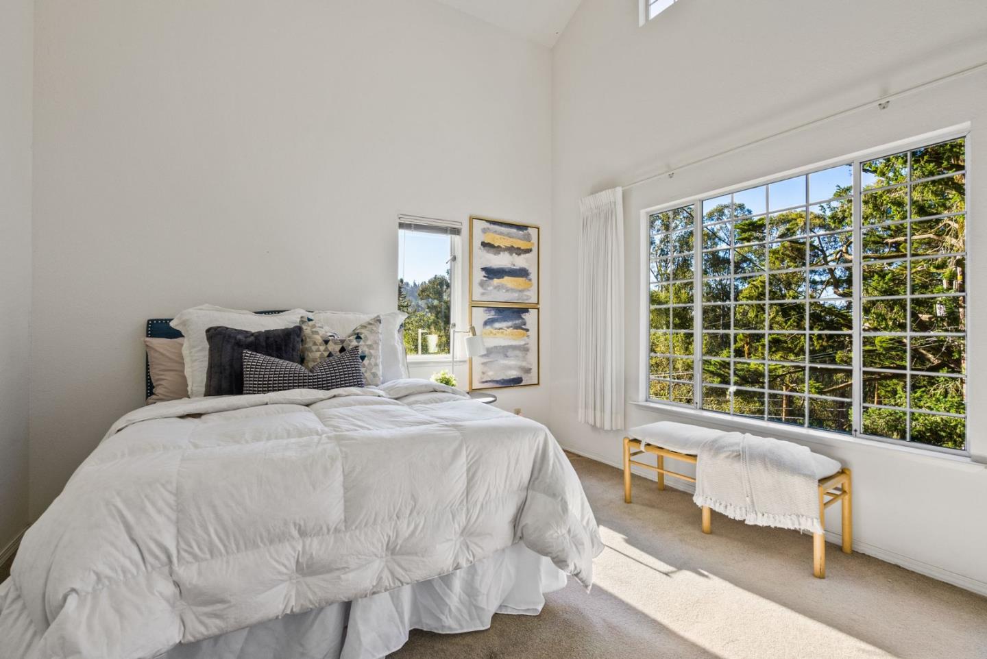Detail Gallery Image 24 of 40 For 1910 Arrowhead Dr, Oakland,  CA 94611 - 3 Beds | 2 Baths