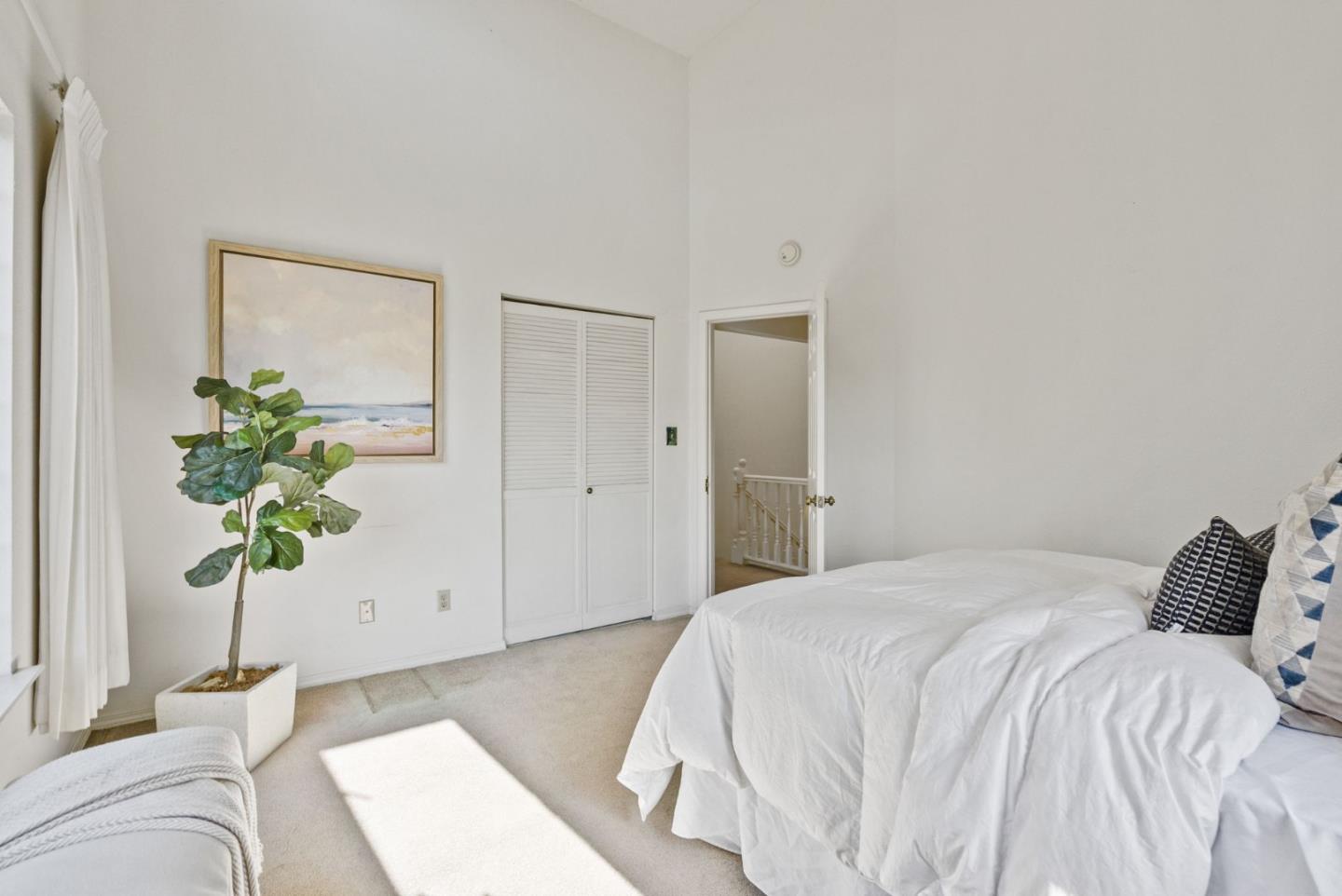 Detail Gallery Image 25 of 40 For 1910 Arrowhead Dr, Oakland,  CA 94611 - 3 Beds | 2 Baths