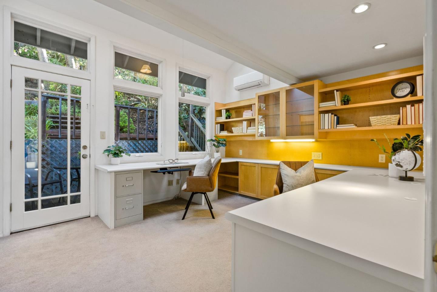 Detail Gallery Image 27 of 40 For 1910 Arrowhead Dr, Oakland,  CA 94611 - 3 Beds | 2 Baths