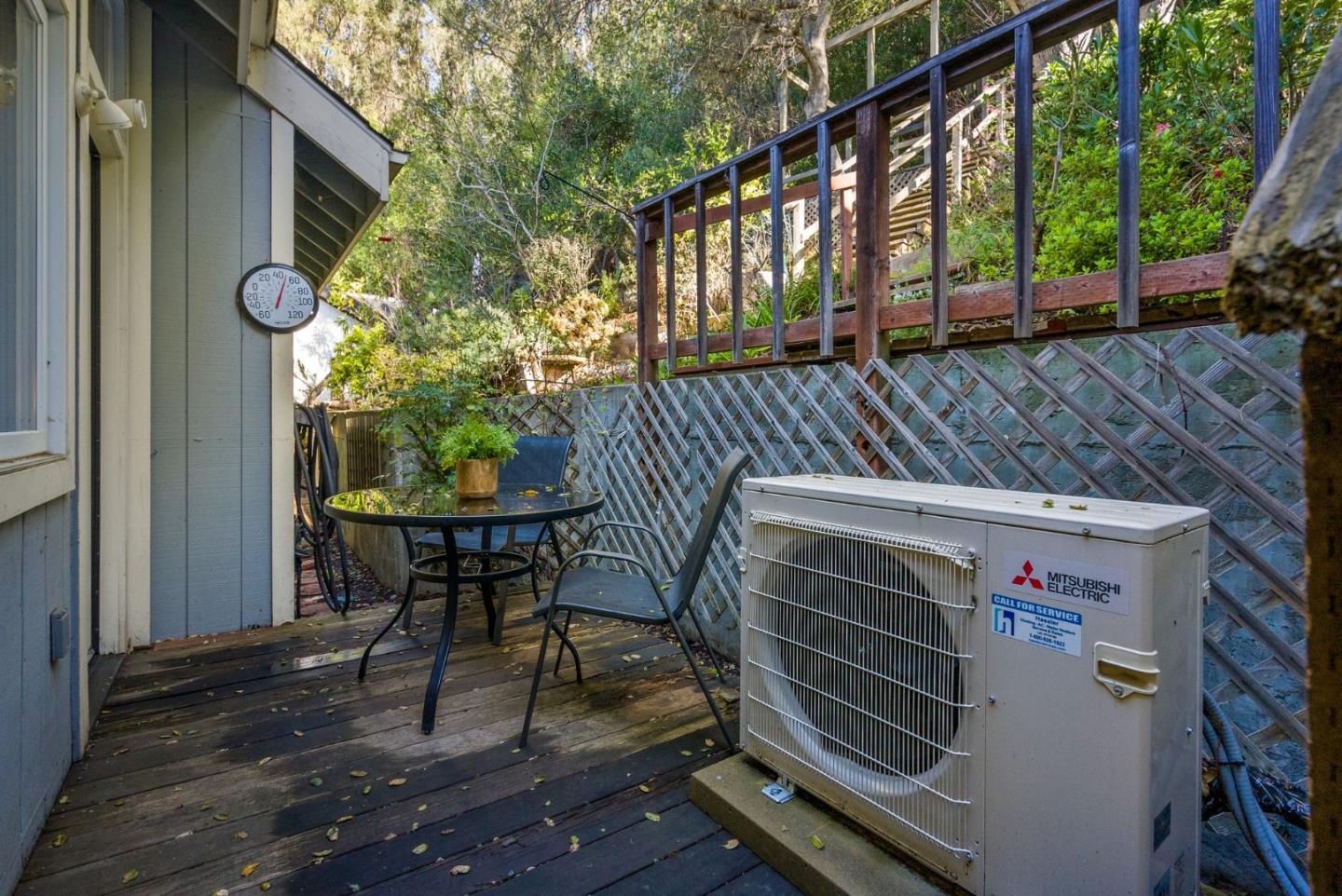 Detail Gallery Image 36 of 40 For 1910 Arrowhead Dr, Oakland,  CA 94611 - 3 Beds | 2 Baths