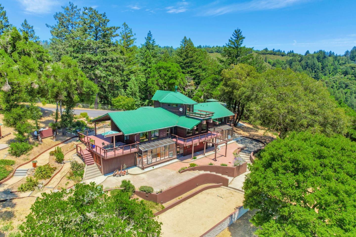 Detail Gallery Image 1 of 106 For 950 Oak Ridge Rd, Los Gatos,  CA 95033 - 3 Beds | 2/1 Baths