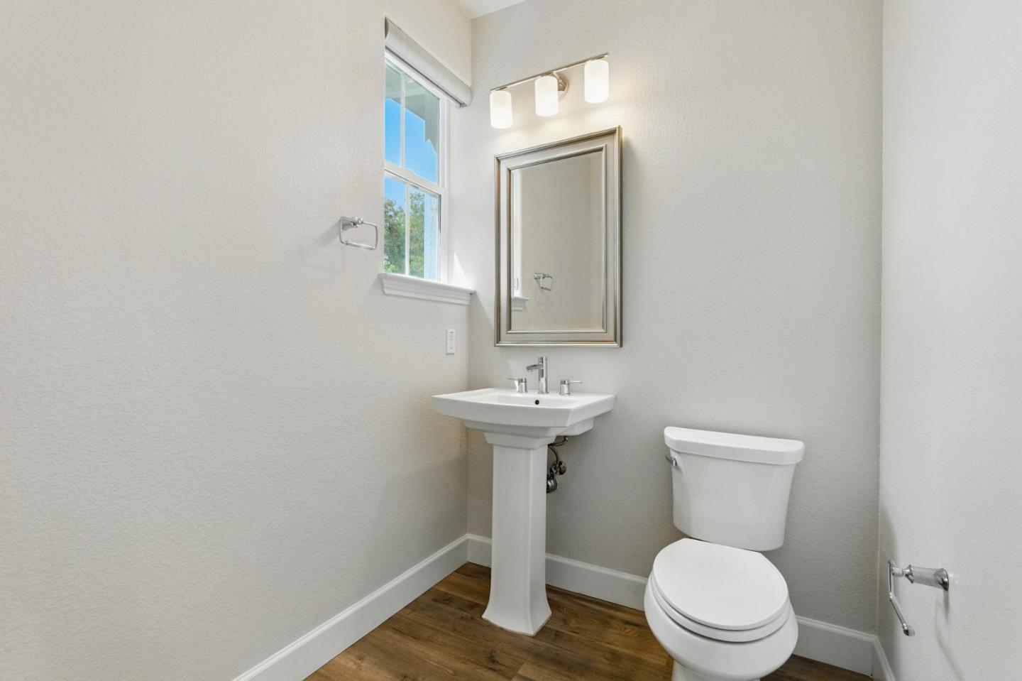 577 Hollow Falls Common, Fremont, California 94539, 3 Bedrooms Bedrooms, ,3 BathroomsBathrooms,Residential,For Sale,577 Hollow Falls Common,ML82013875