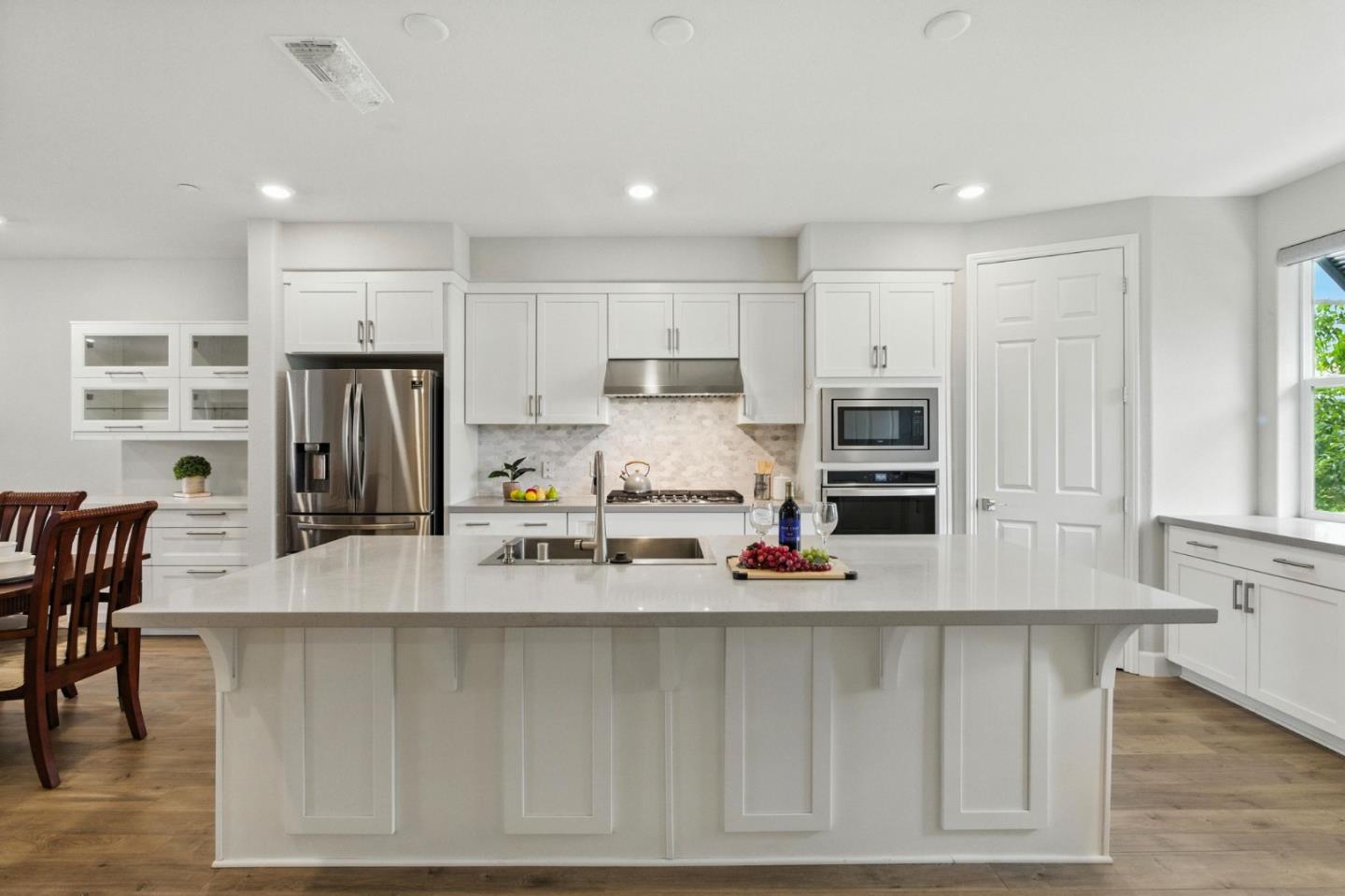577 Hollow Falls Common, Fremont, California 94539, 3 Bedrooms Bedrooms, ,3 BathroomsBathrooms,Residential,For Sale,577 Hollow Falls Common,ML82013875
