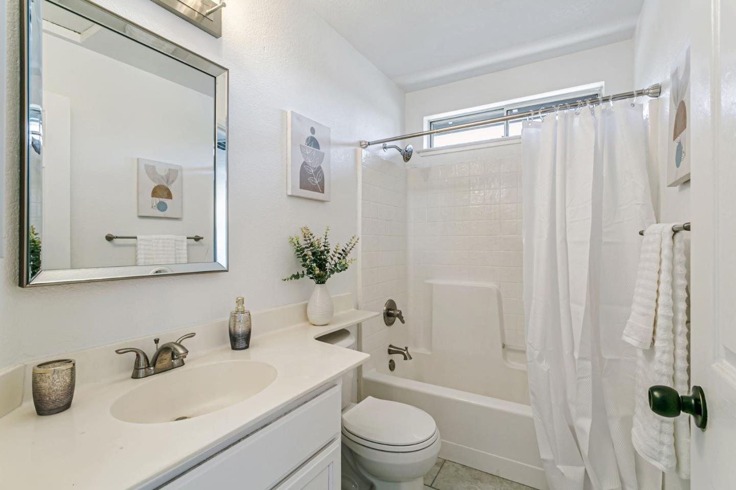 Detail Gallery Image 31 of 39 For 770 Babbs Creek Dr, Gilroy,  CA 95020 - 4 Beds | 2/1 Baths