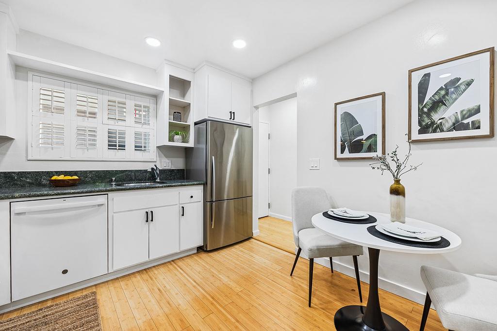 Detail Gallery Image 10 of 42 For 4096 17th St #308,  San Francisco,  CA 94114 - 2 Beds | 1 Baths