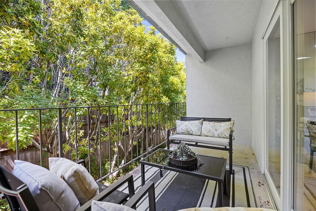 Detail Gallery Image 22 of 42 For 4096 17th St #308,  San Francisco,  CA 94114 - 2 Beds | 1 Baths