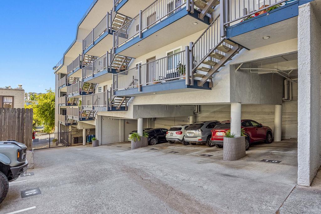 Detail Gallery Image 25 of 42 For 4096 17th St #308,  San Francisco,  CA 94114 - 2 Beds | 1 Baths